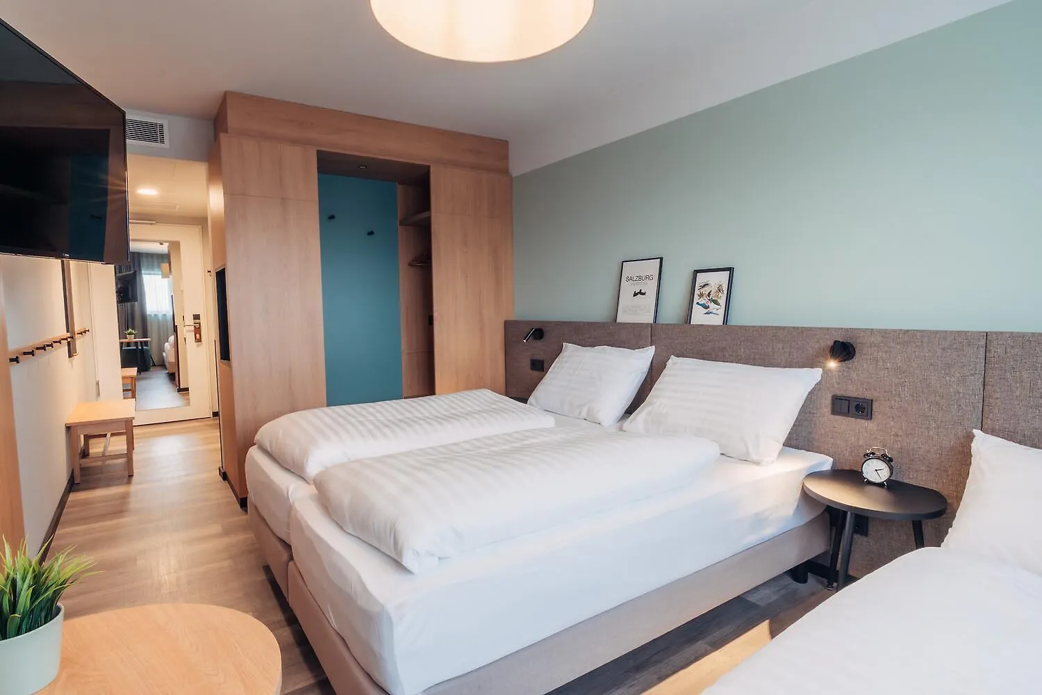 Harry'S Home Salisburgo 2*,  Austria